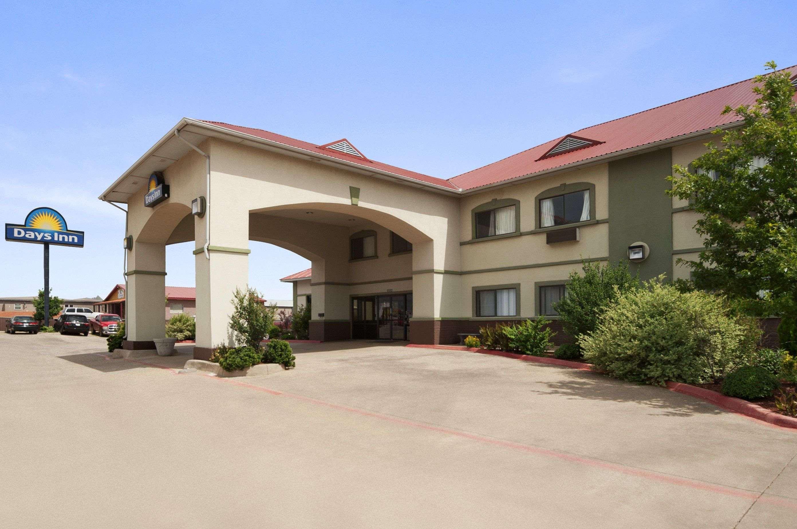 Days Inn By Wyndham Childress Ngoại thất bức ảnh