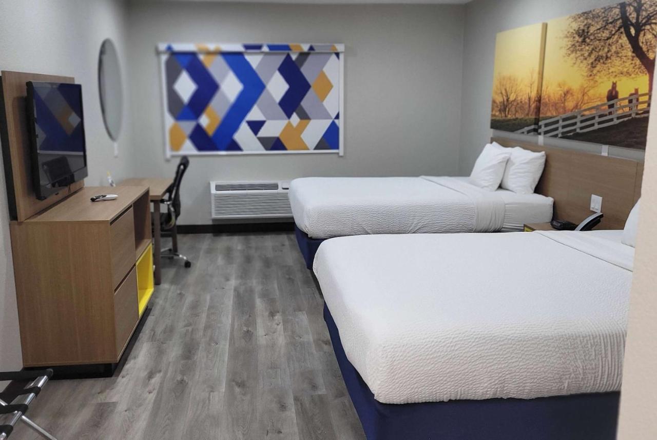 Days Inn By Wyndham Childress Ngoại thất bức ảnh