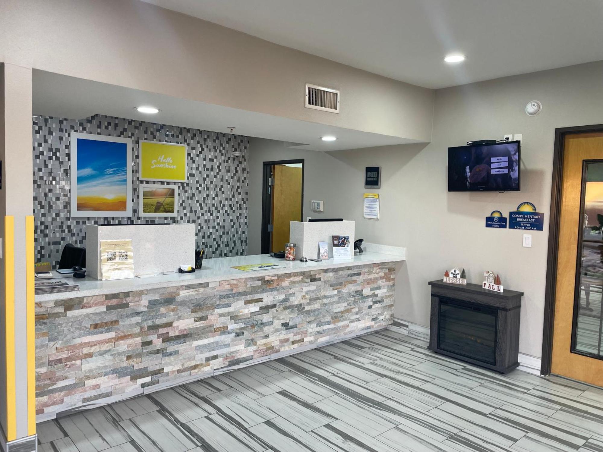 Days Inn By Wyndham Childress Ngoại thất bức ảnh